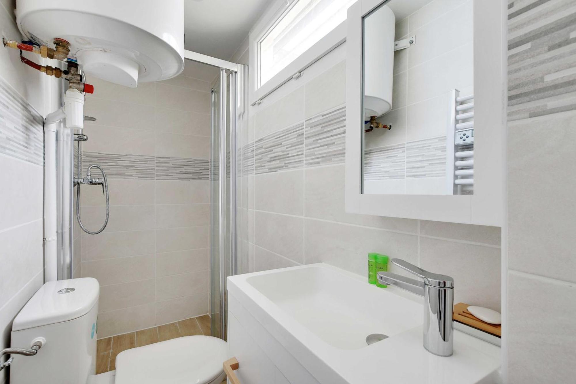 Charming For 2 - Near Voltaire & 11th Arr Town Hall, Appartement Paris