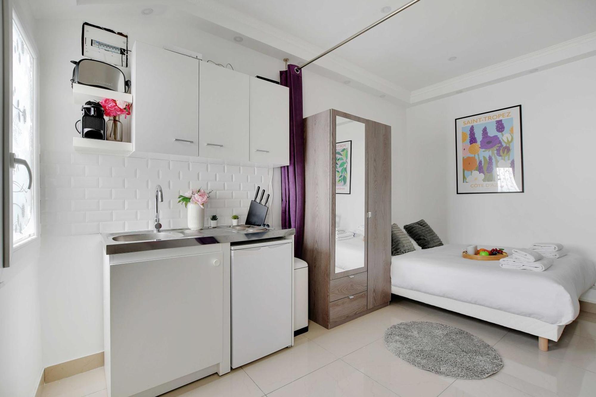 Appartement Charming For 2 - Near Voltaire & 11th Arr Town Hall,
