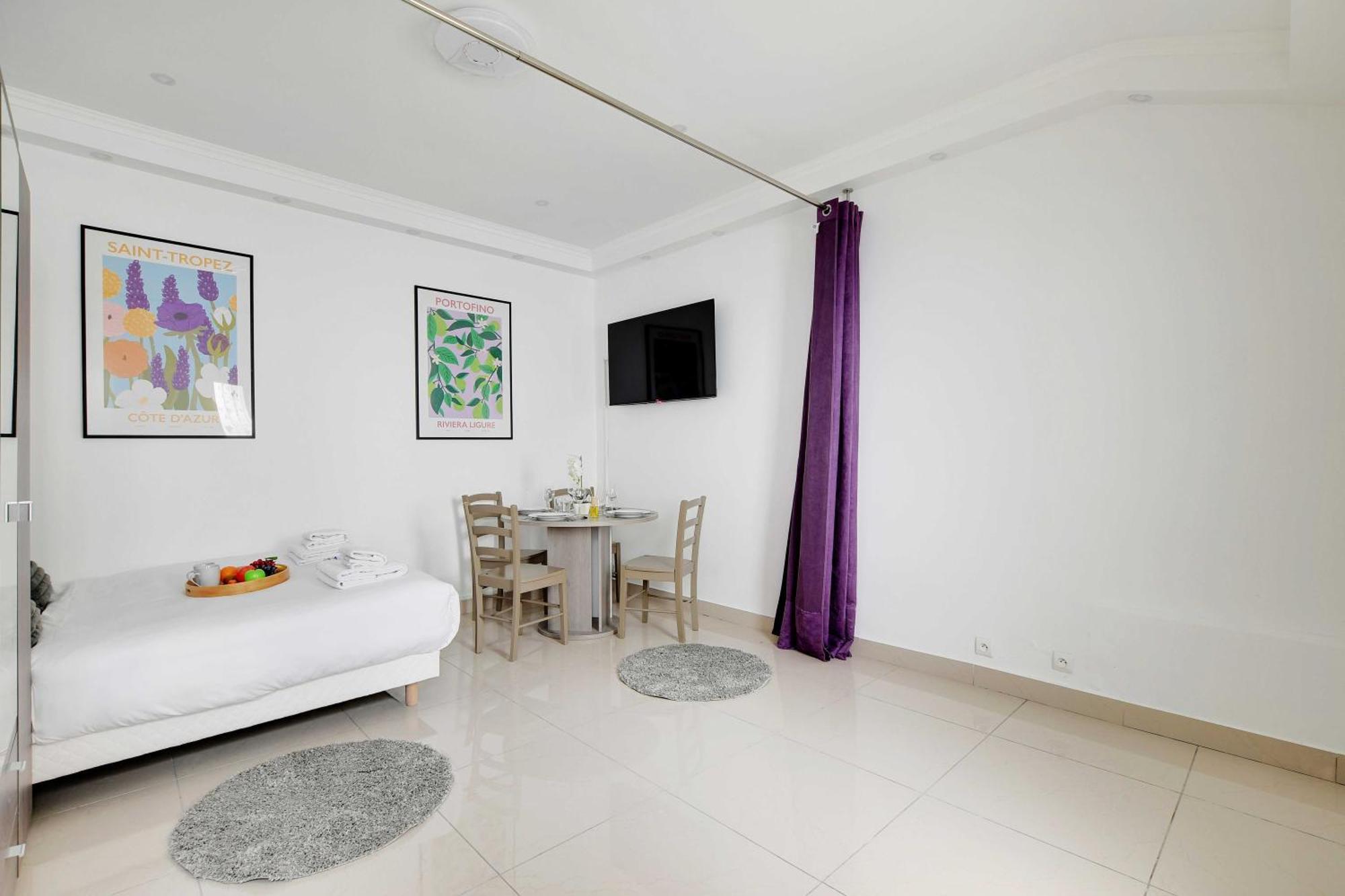 Appartement Charming For 2 - Near Voltaire & 11th Arr Town Hall,